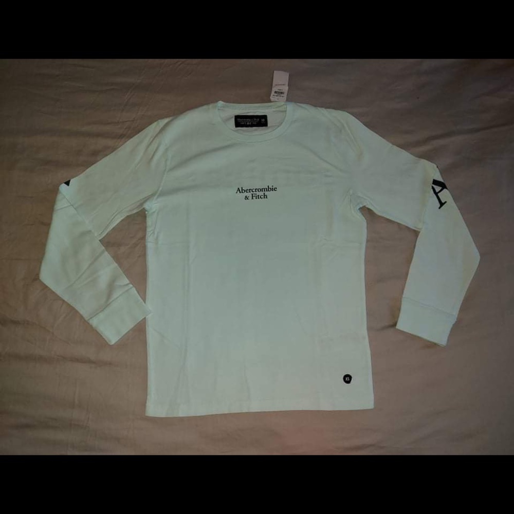 Abercrombie and Fitch Long sleeve tee size XS new - Picture 3 of 7